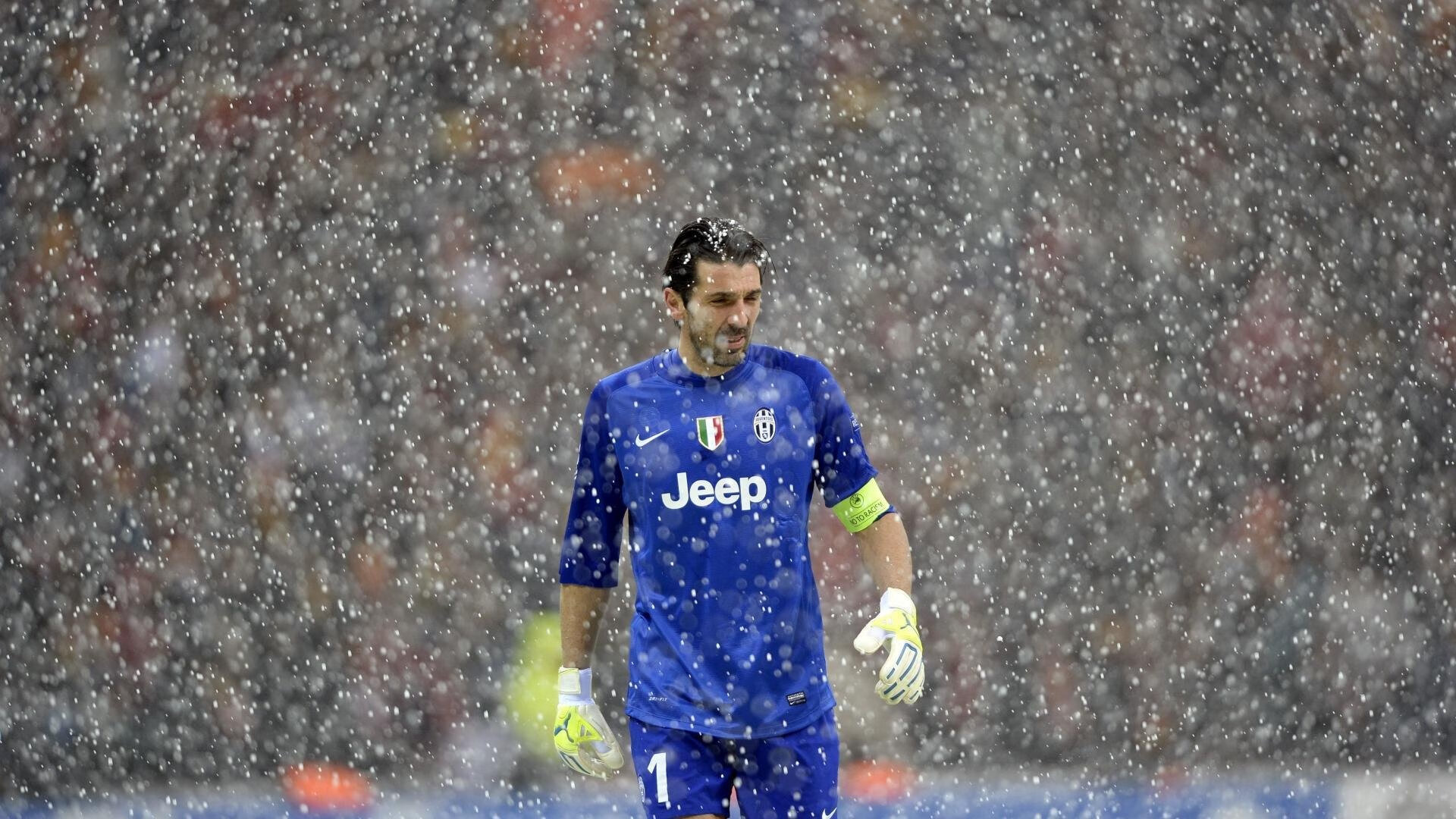 中场魔术师与法老之刃，卡马文加爆发引领皇马晋级，埃及萨拉赫斩落亚特兰大