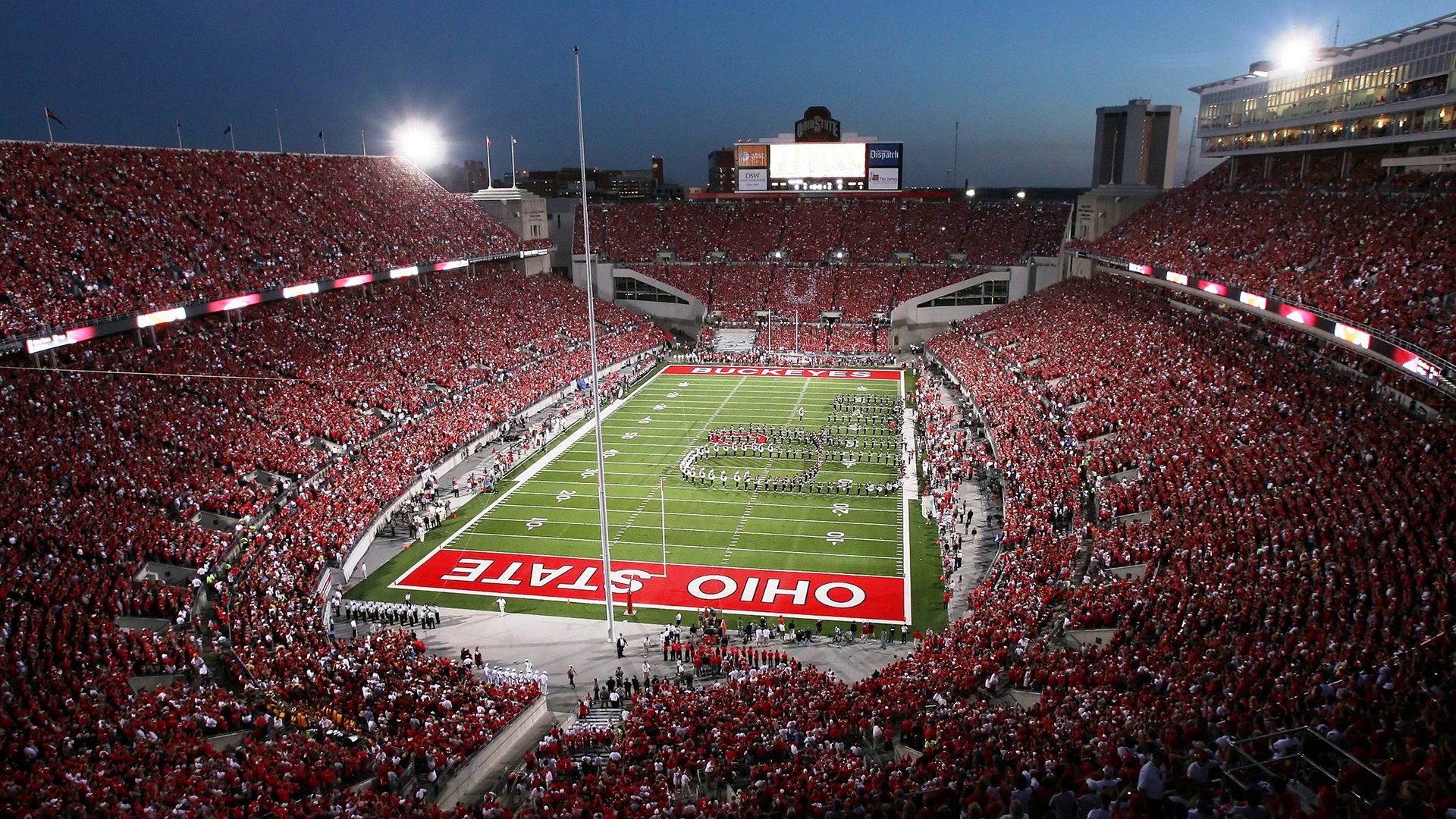 诺里斯扛起全队，红牛二队绝杀红牛车队，一场颠覆F1格局的胜利